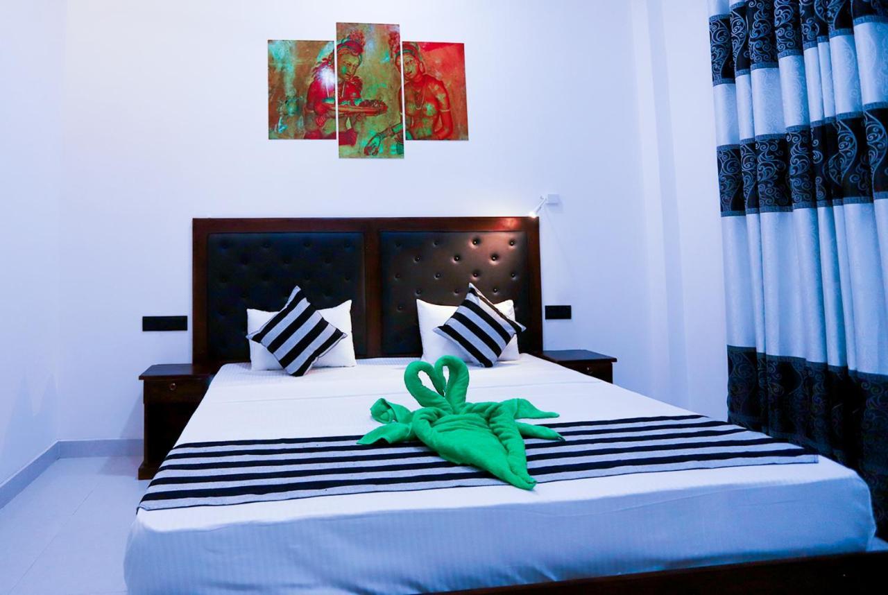 Hotel Milano Grand Dambulla Exteriér fotografie
